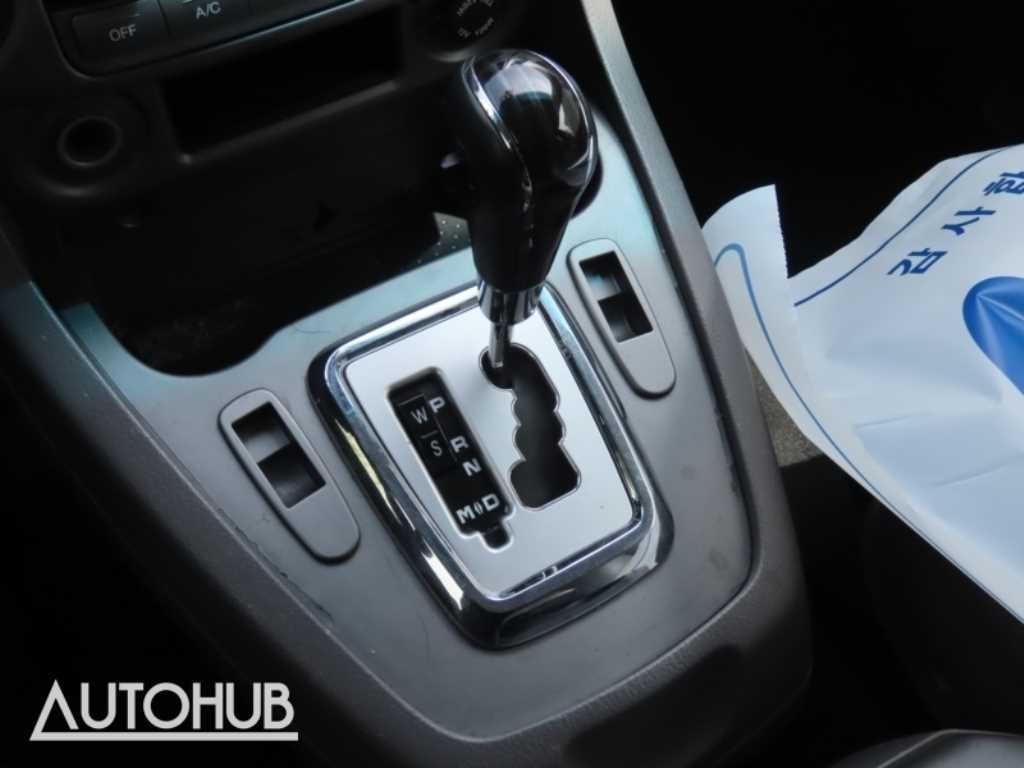 KG모빌리티(쌍용) 코란도 코란도투리스모 4WD 아웃도어 에디션 이미지 7