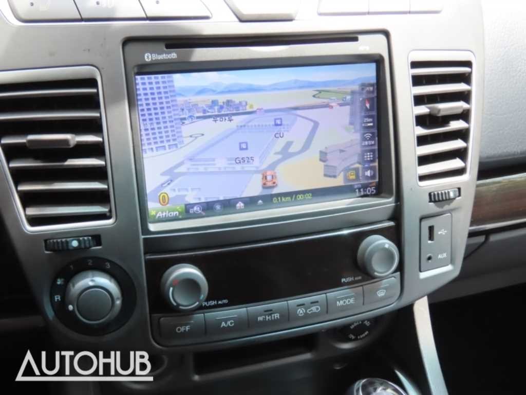 KG모빌리티(쌍용) 코란도 코란도투리스모 4WD 아웃도어 에디션 이미지 8