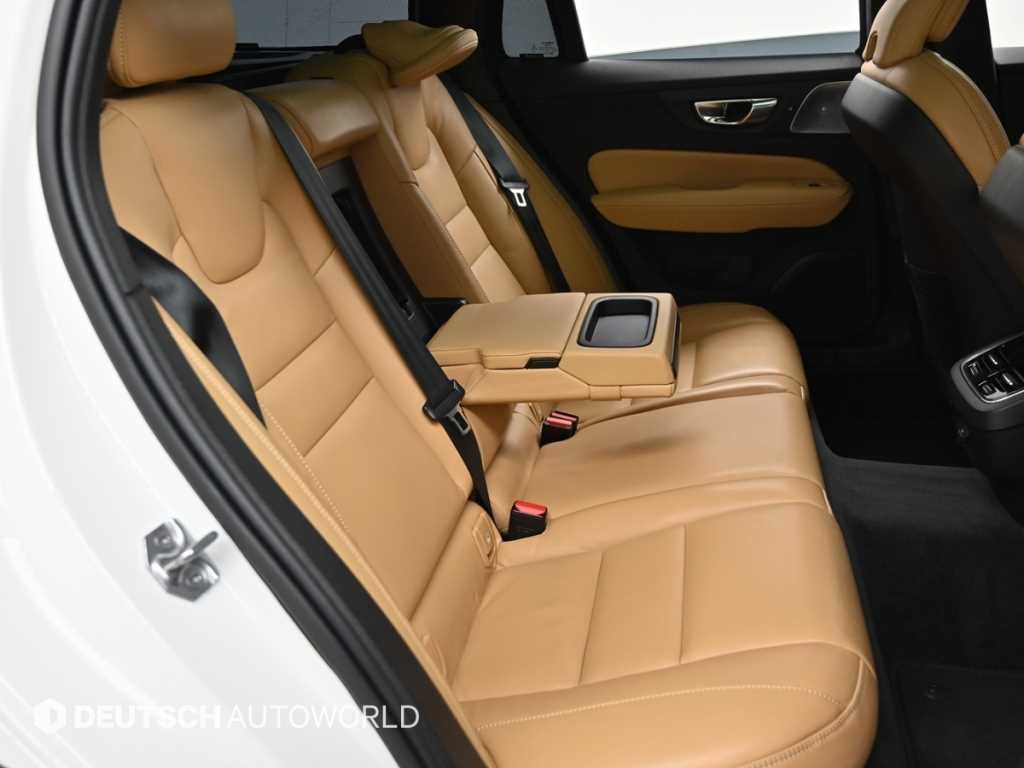 볼보 V60 V60 크로스 컨트리 2세대 2.0 B5 프로 AWD 이미지 12
