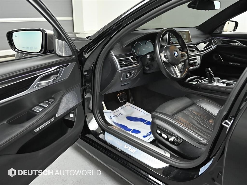 BMW 7시리즈 7시리즈 (G11) M760Li xDrive 이미지 11