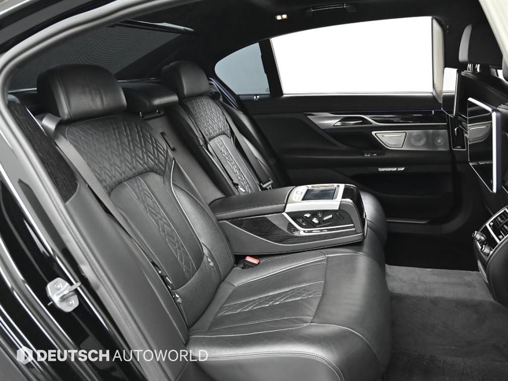 BMW 7시리즈 7시리즈 (G11) M760Li xDrive 이미지 12