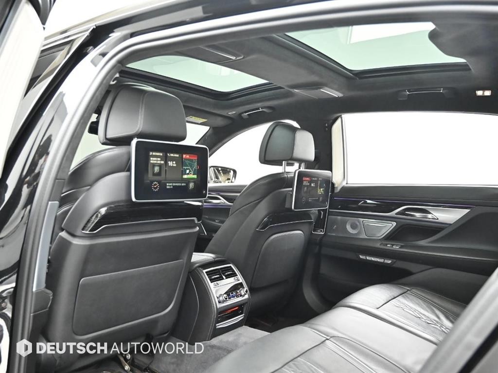 BMW 7시리즈 7시리즈 (G11) M760Li xDrive 이미지 18