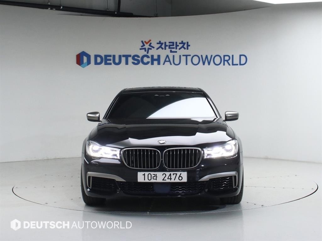 BMW 7시리즈 7시리즈 (G11) M760Li xDrive 이미지 3