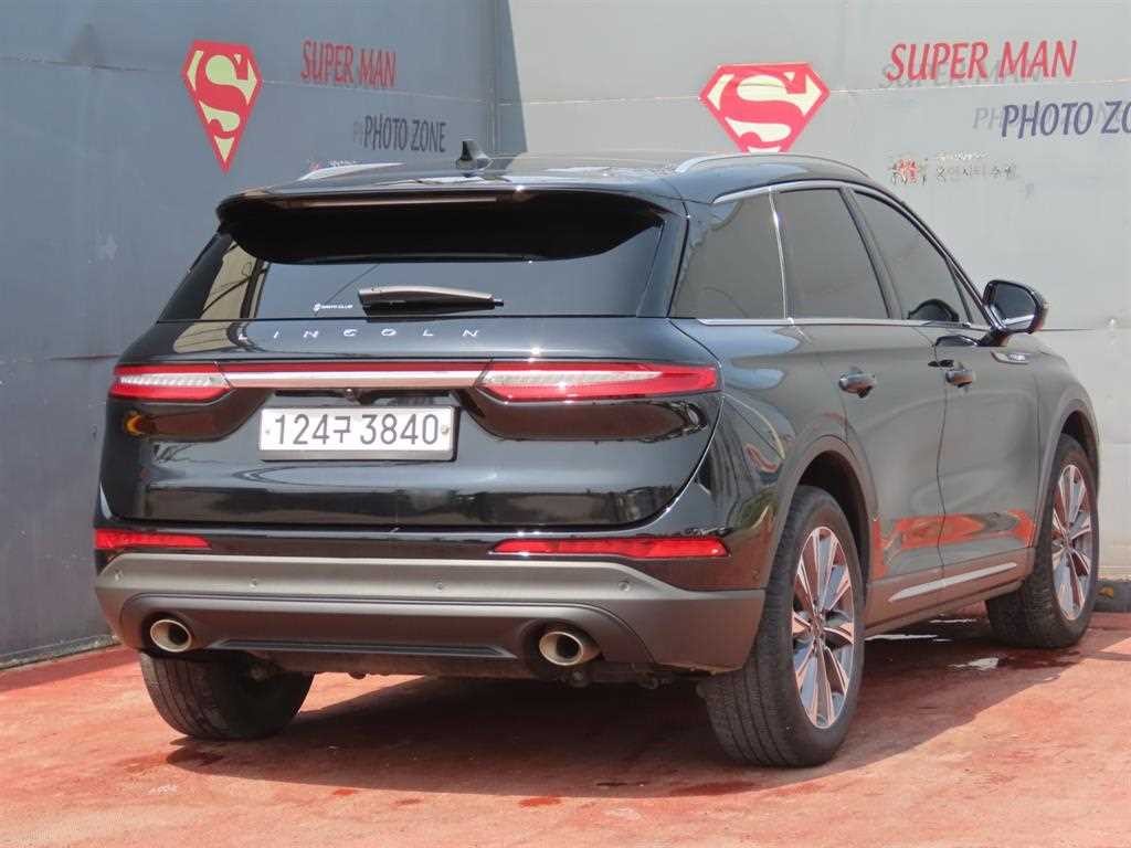 링컨 코세어 2.0 리저브 AWD 이미지 3
