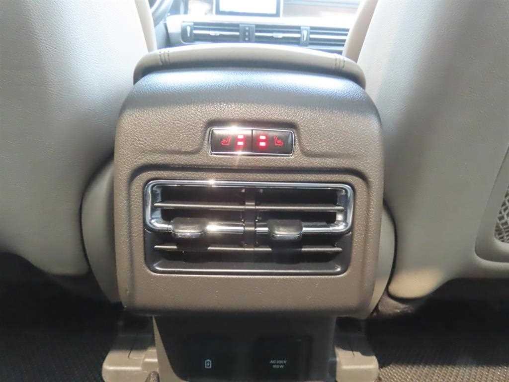 링컨 코세어 2.0 리저브 AWD 이미지 7