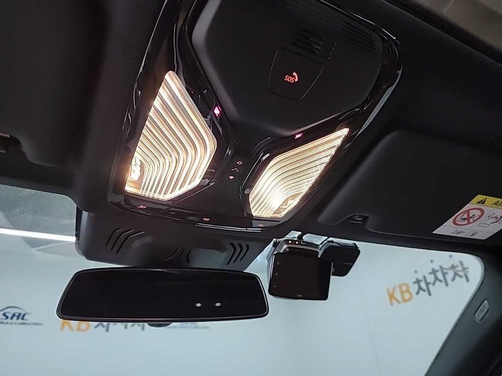 BMW 3시리즈 3시리즈 (G20) 320i M 스포츠 이미지 17