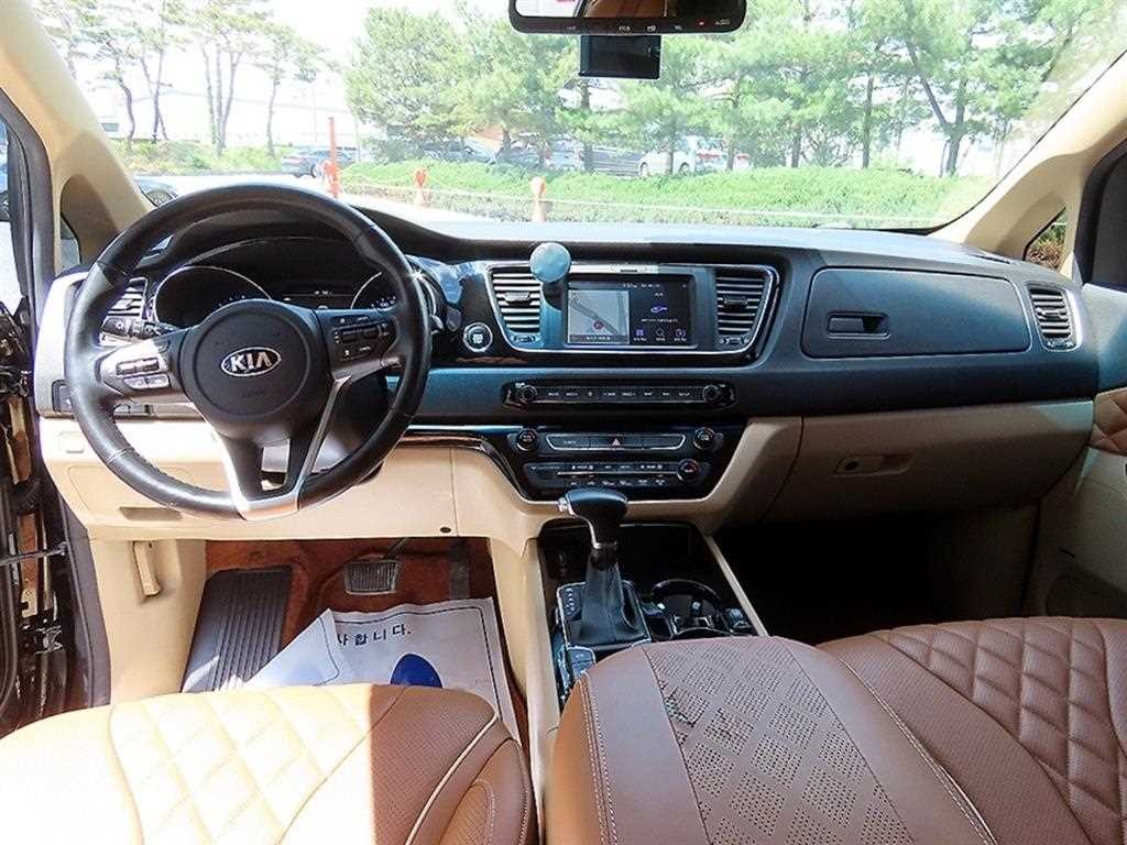 기아 카니발 더 뉴 카니발 디젤 9인승 하이리무진 노블레스 스페셜 이미지 7