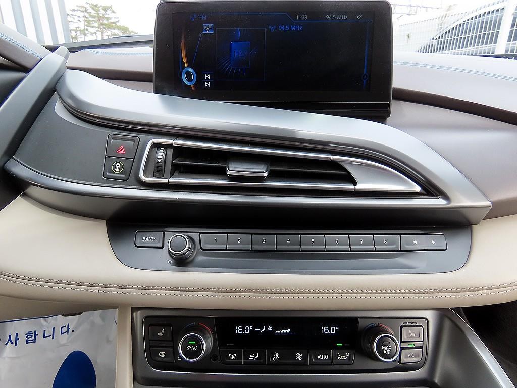 BMW i8 BMW i8 쿠페 이미지 16