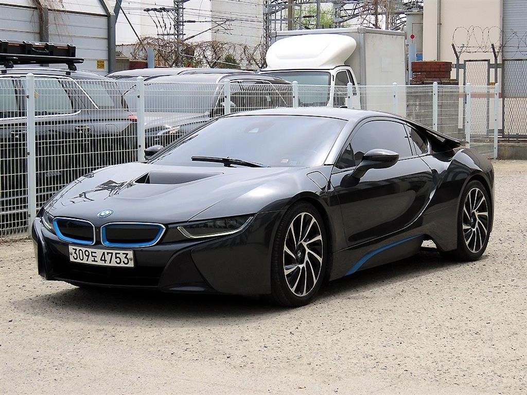 BMW i8 BMW i8 쿠페 이미지 2