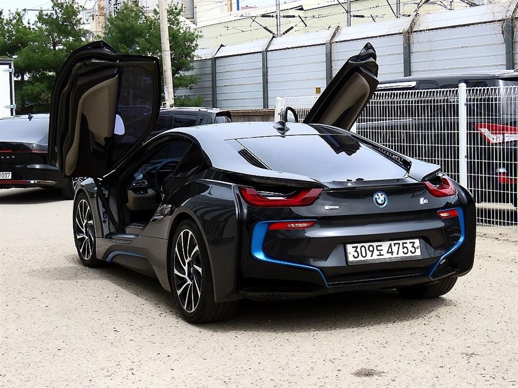 BMW i8 BMW i8 쿠페 이미지 7