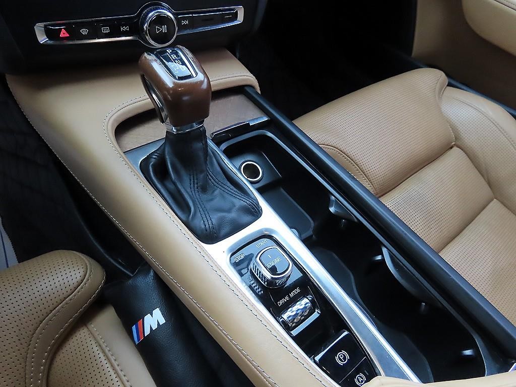 볼보 S90 D5 AWD 인스크립션 이미지 11