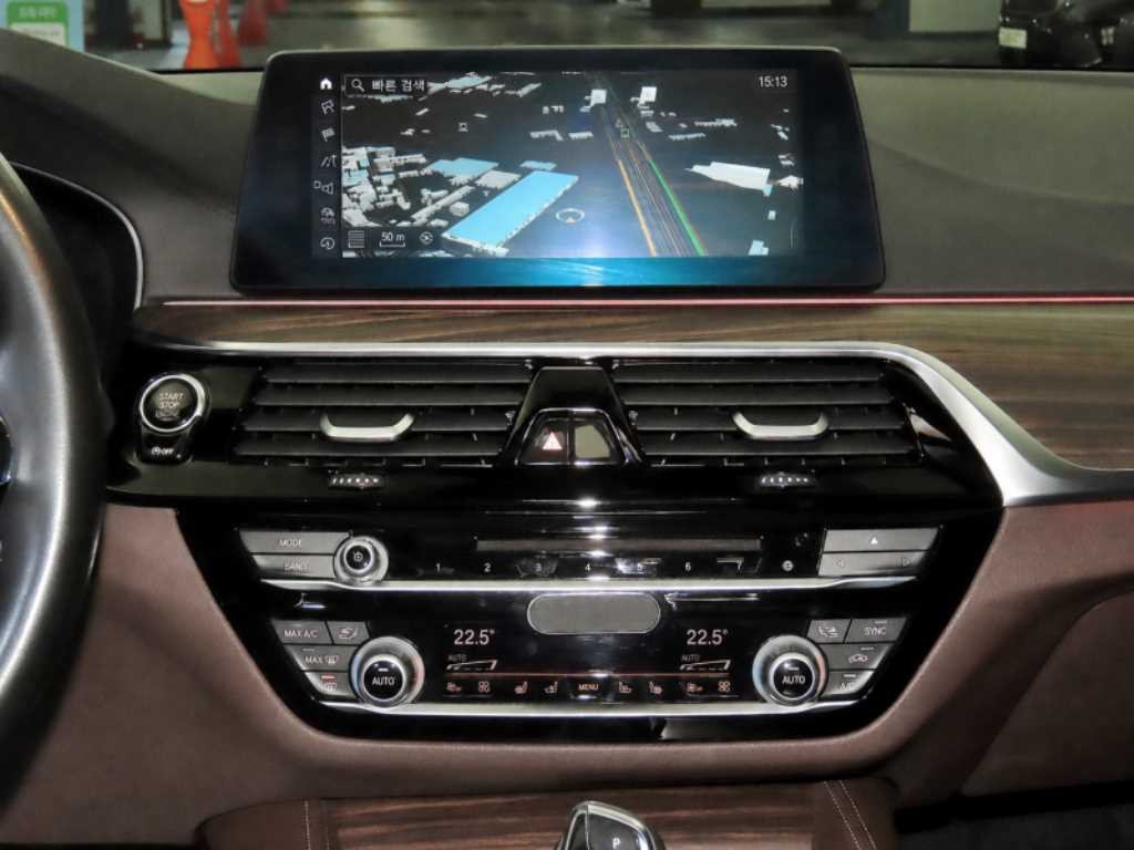 BMW 5시리즈 5시리즈 (G30) 530i M 스포츠 플러스 이미지 12