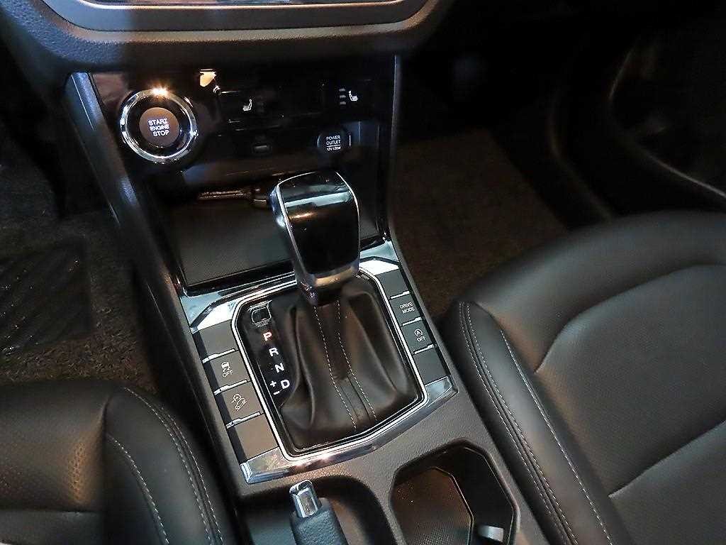 KG모빌리티(쌍용) 코란도 뷰티풀코란도 2WD 디젤 1.6 C5 이미지 13