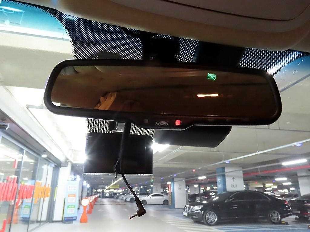 KG모빌리티(쌍용) 코란도 뷰티풀코란도 2WD 디젤 1.6 C5 이미지 16