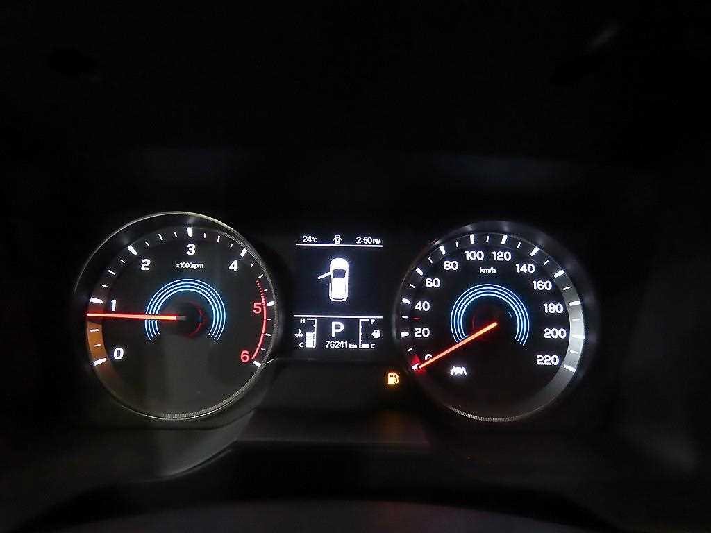 KG모빌리티(쌍용) 코란도 뷰티풀코란도 2WD 디젤 1.6 C5 이미지 9