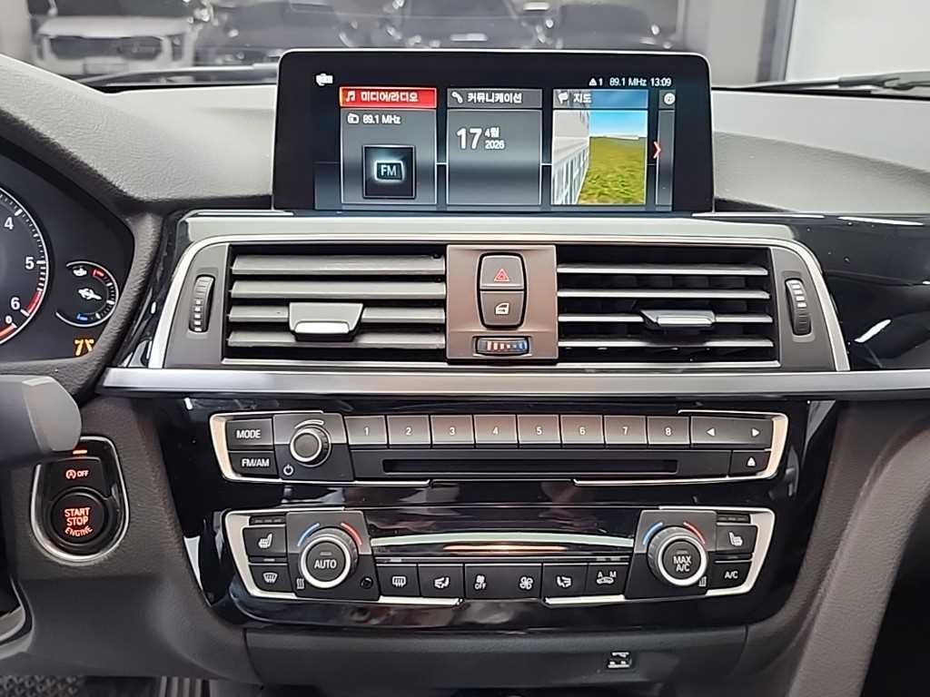 BMW 3시리즈 3시리즈 (F30) 320d 이미지 10