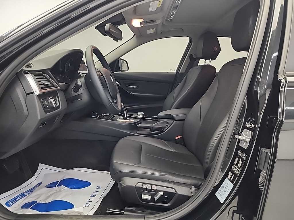 BMW 3시리즈 3시리즈 (F30) 320d 이미지 11