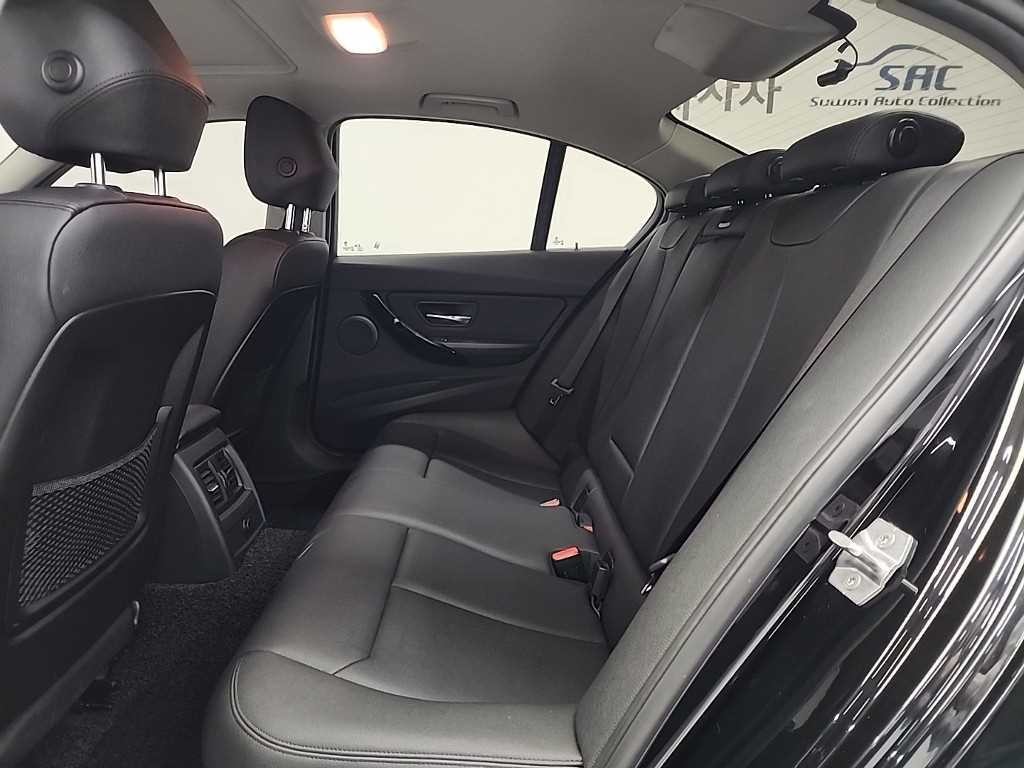 BMW 3시리즈 3시리즈 (F30) 320d 이미지 12