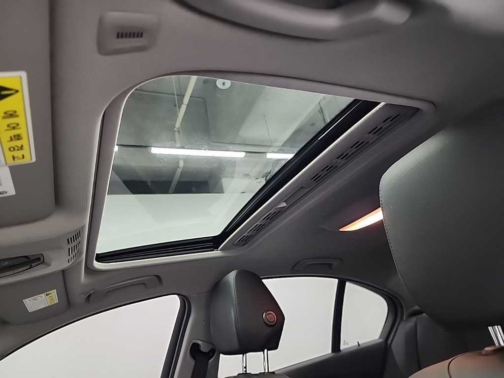 BMW 3시리즈 3시리즈 (F30) 320d 이미지 14