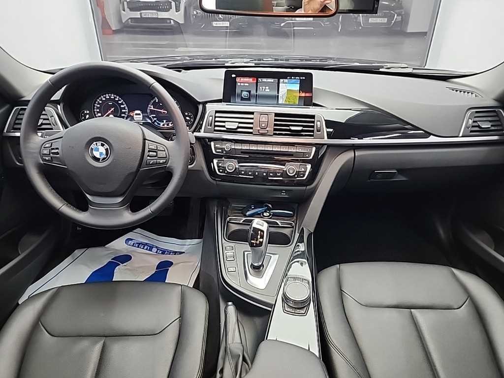 BMW 3시리즈 3시리즈 (F30) 320d 이미지 7