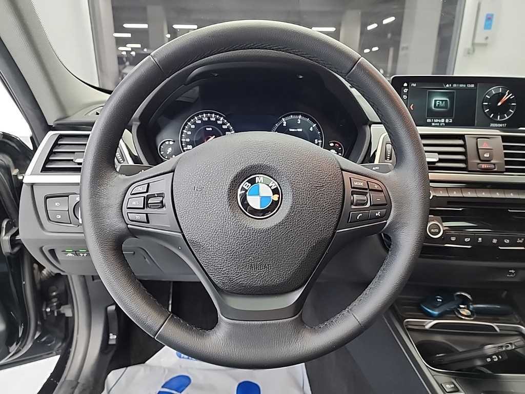 BMW 3시리즈 3시리즈 (F30) 320d 이미지 9