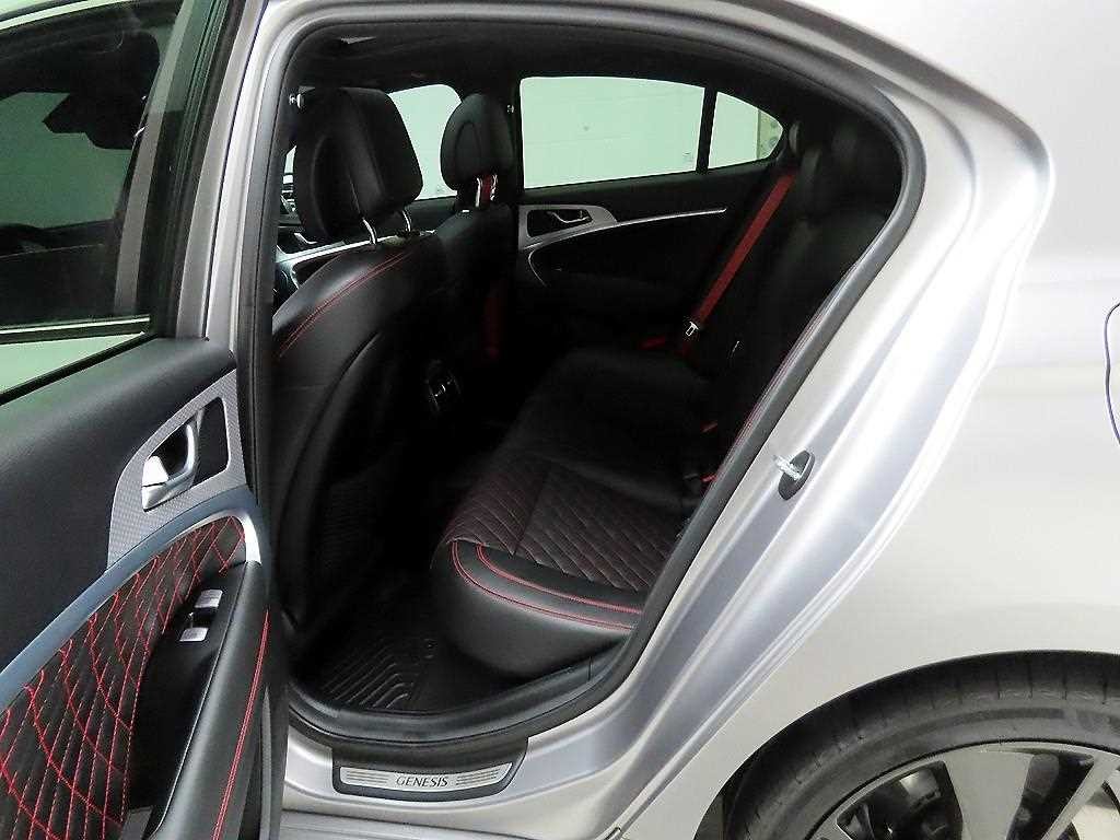 제네시스 G70 더 뉴 G70 가솔린 2.0T 2WD 이미지 14