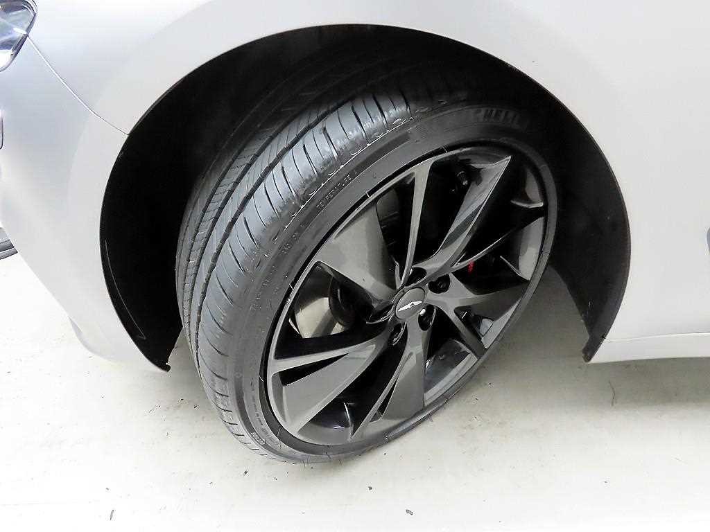 제네시스 G70 더 뉴 G70 가솔린 2.0T 2WD 이미지 19