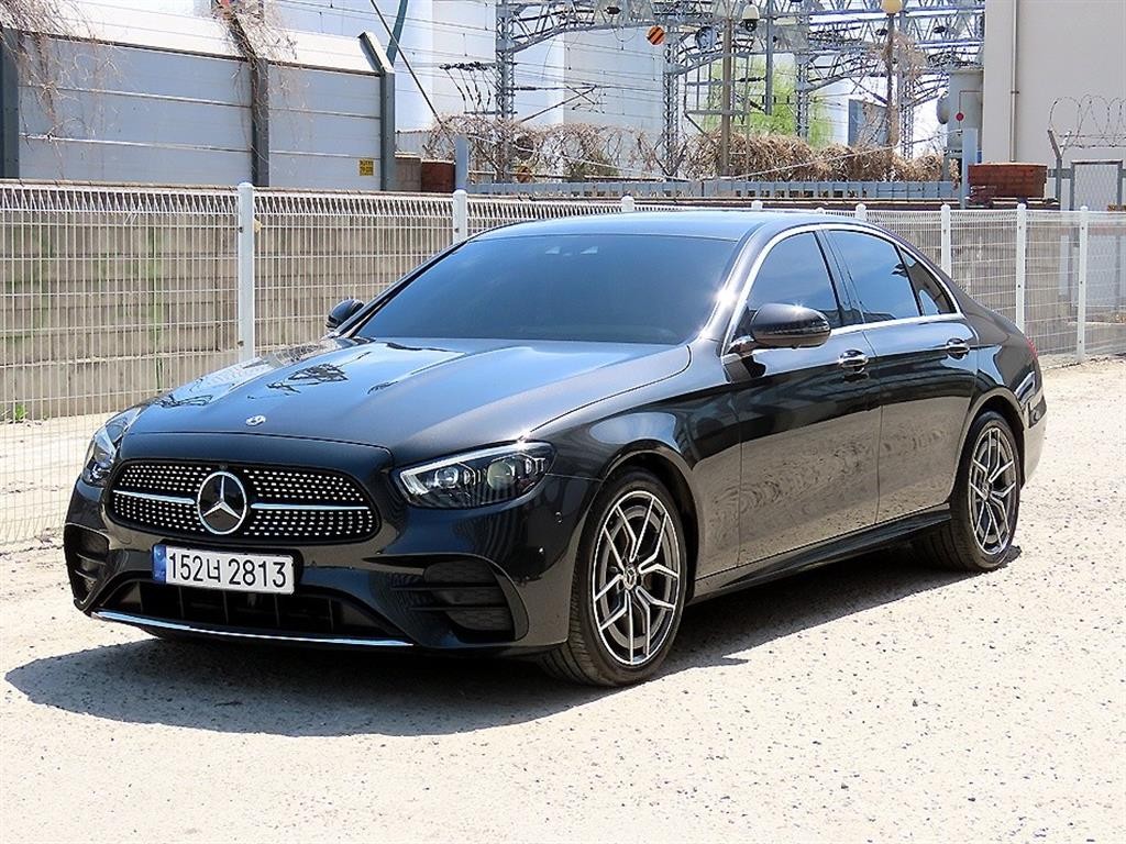 벤츠 E 클래스 E-클래스 W213 E220d 4MATIC AMG라인 이미지 2