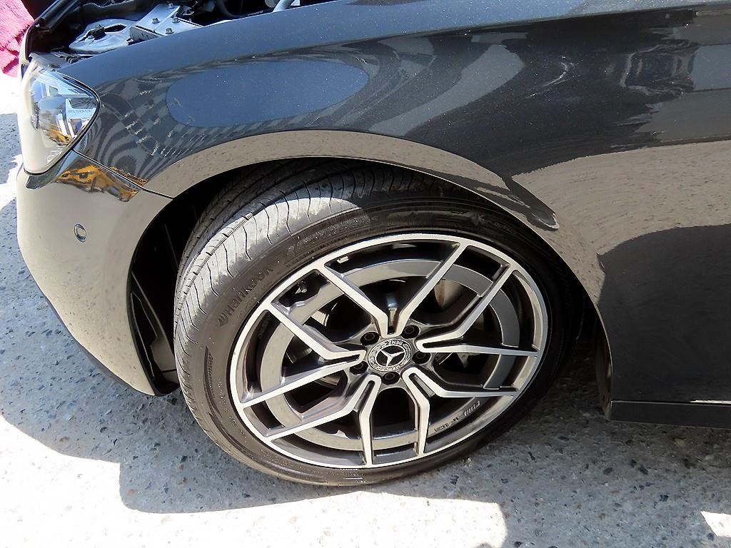 벤츠 E 클래스 E-클래스 W213 E220d 4MATIC AMG라인 이미지 20