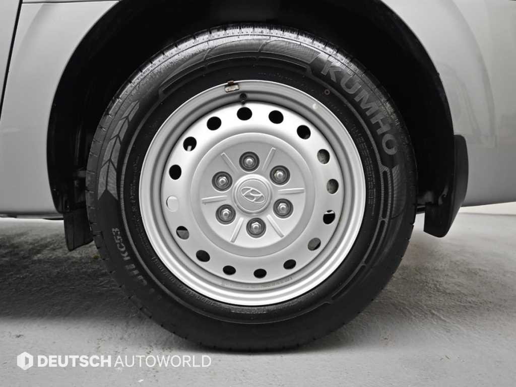 현대 스타리아 2WD 디젤 카고 스마트 3인승 이미지 5