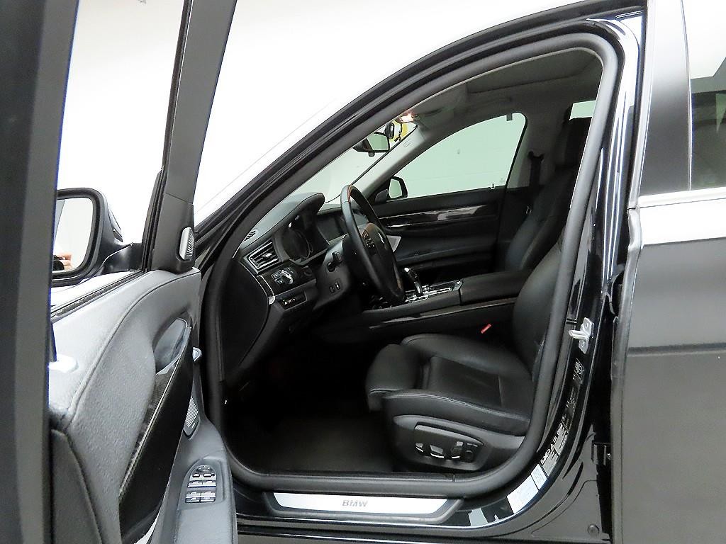 BMW 7시리즈 7시리즈 (F01) 750 Li xDrive 이미지 12