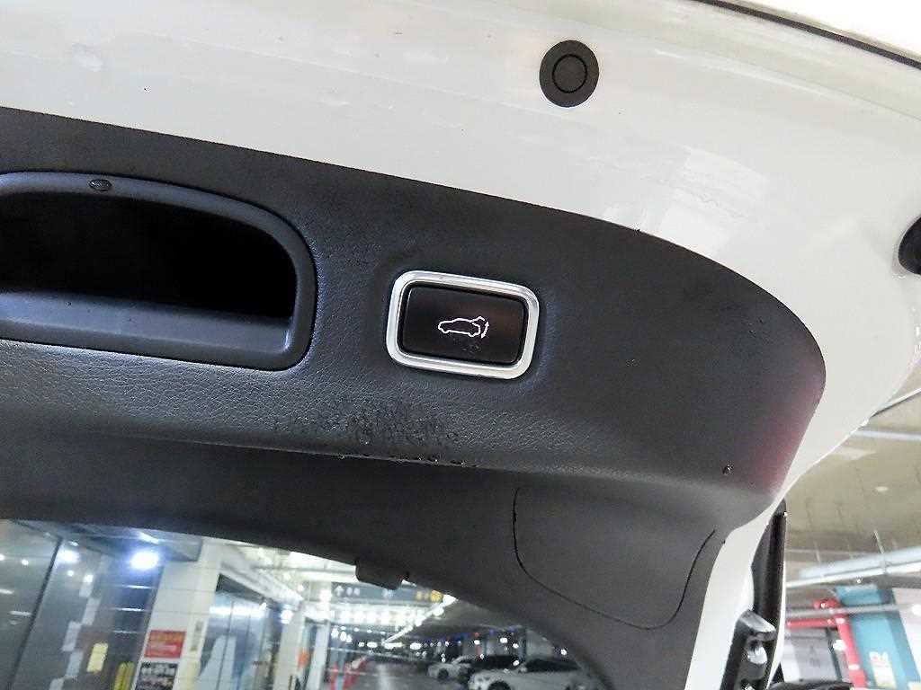 기아 스팅어 가솔린 2.0 터보 AWD 플래티넘 이미지 16