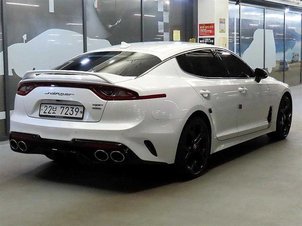 기아 스팅어 가솔린 2.0 터보 AWD 플래티넘 이미지 4