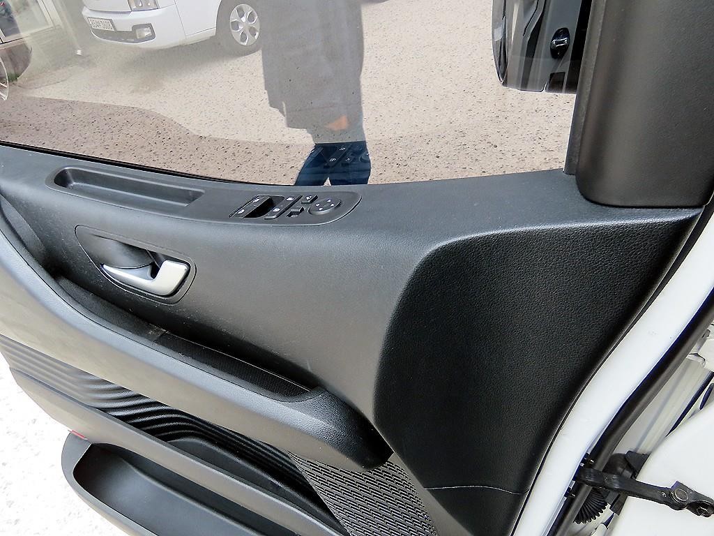 현대 스타리아 2WD 디젤 카고 모던 5인승 이미지 11