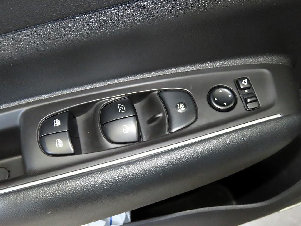 르노코리아(삼성) QM6 더뉴QM6 가솔린 2.0 GDe RE 2WD 이미지 13