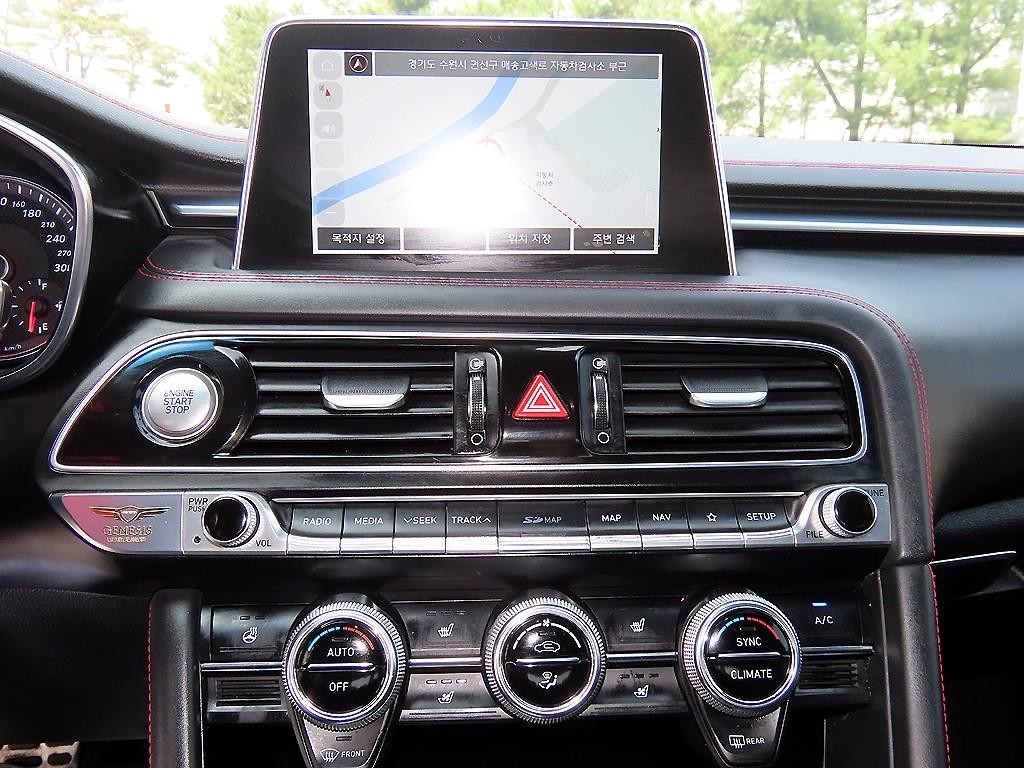 제네시스 G70 3.3T 스포츠 AWD 슈프림 이미지 14