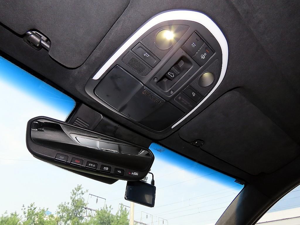 제네시스 G70 3.3T 스포츠 AWD 슈프림 이미지 15