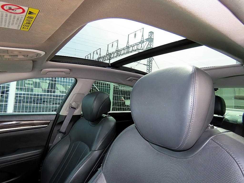 제네시스 G80 3.3 GDI AWD 럭셔리 이미지 17