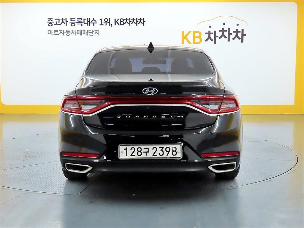 현대 그랜저 그랜저 IG 2.4 GDI 프리미엄 기본형 이미지 3