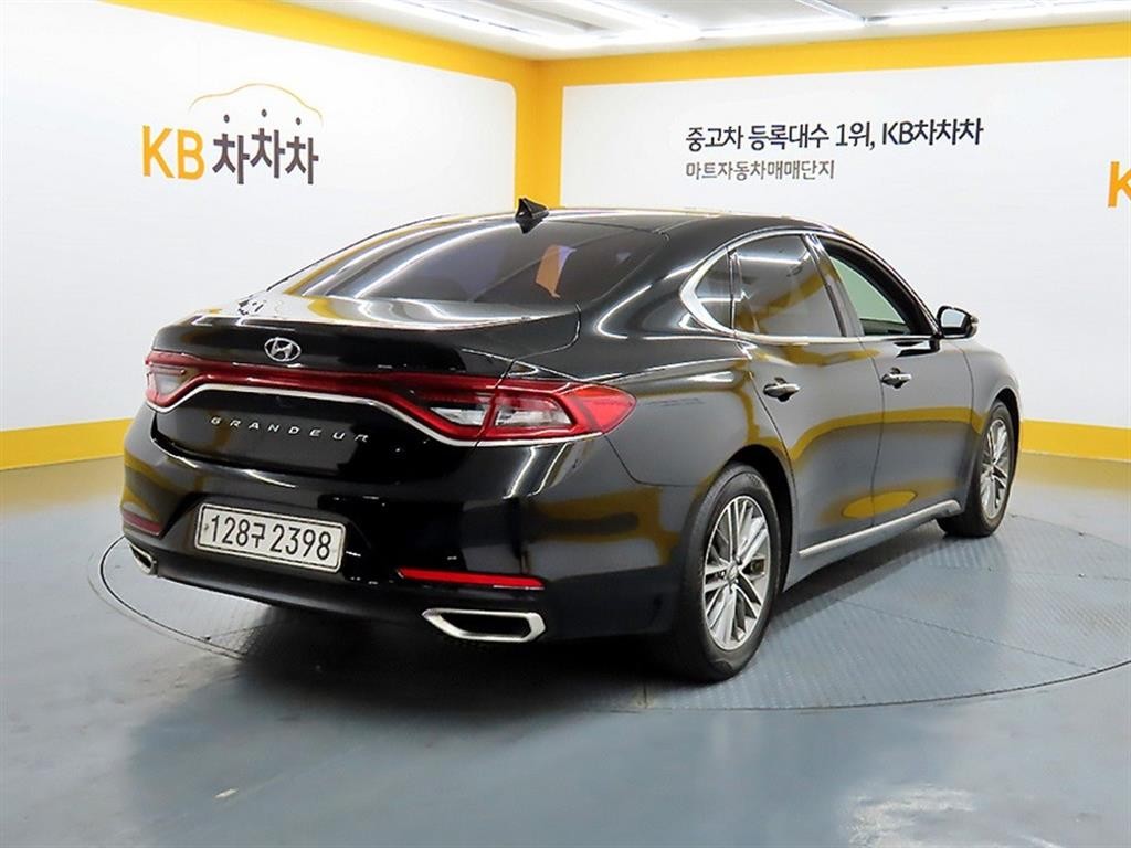 현대 그랜저 그랜저 IG 2.4 GDI 프리미엄 기본형 이미지 4