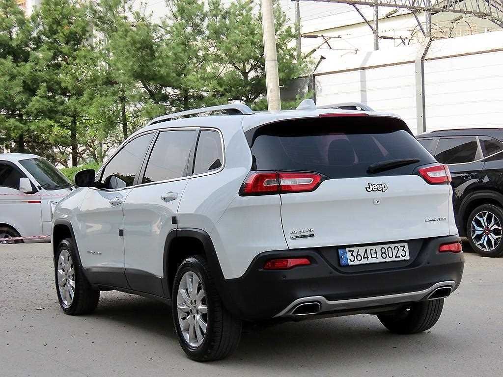 지프 체로키 체로키(KL) 2.0 디젤 리미티드 4WD 이미지 3