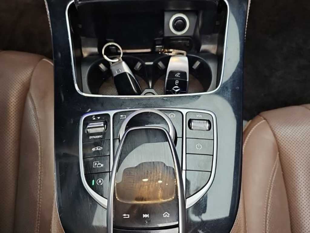 벤츠 E 클래스 E-클래스 W213 E400 4MATIC 익스클루시브 이미지 16