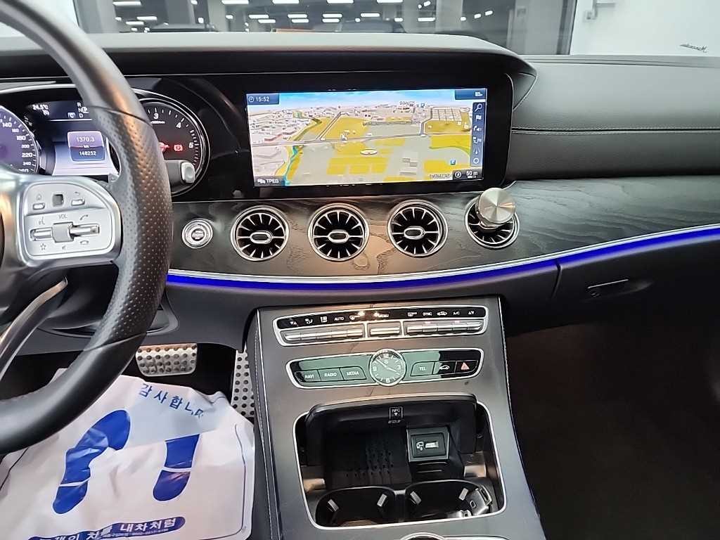 벤츠 E 클래스 E-클래스 W213 E220d 쿠페 이미지 10