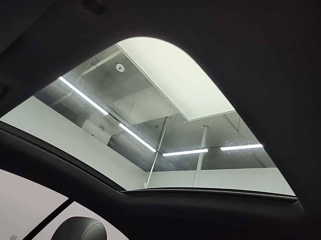 벤츠 E 클래스 E-클래스 W213 E220d 쿠페 이미지 13