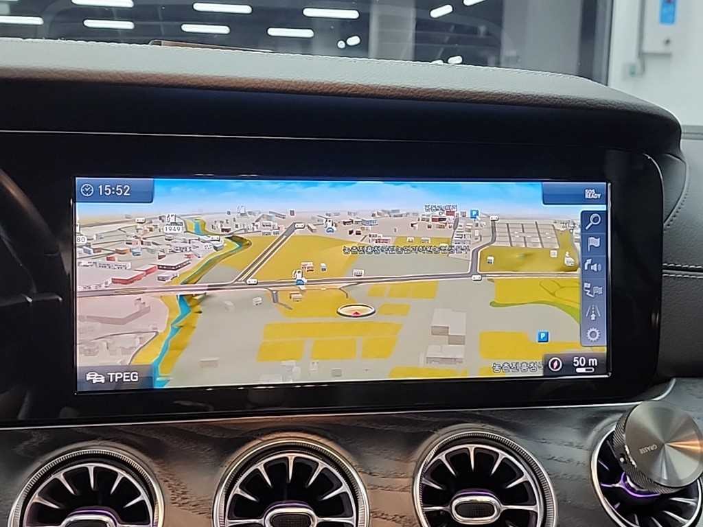 벤츠 E 클래스 E-클래스 W213 E220d 쿠페 이미지 14