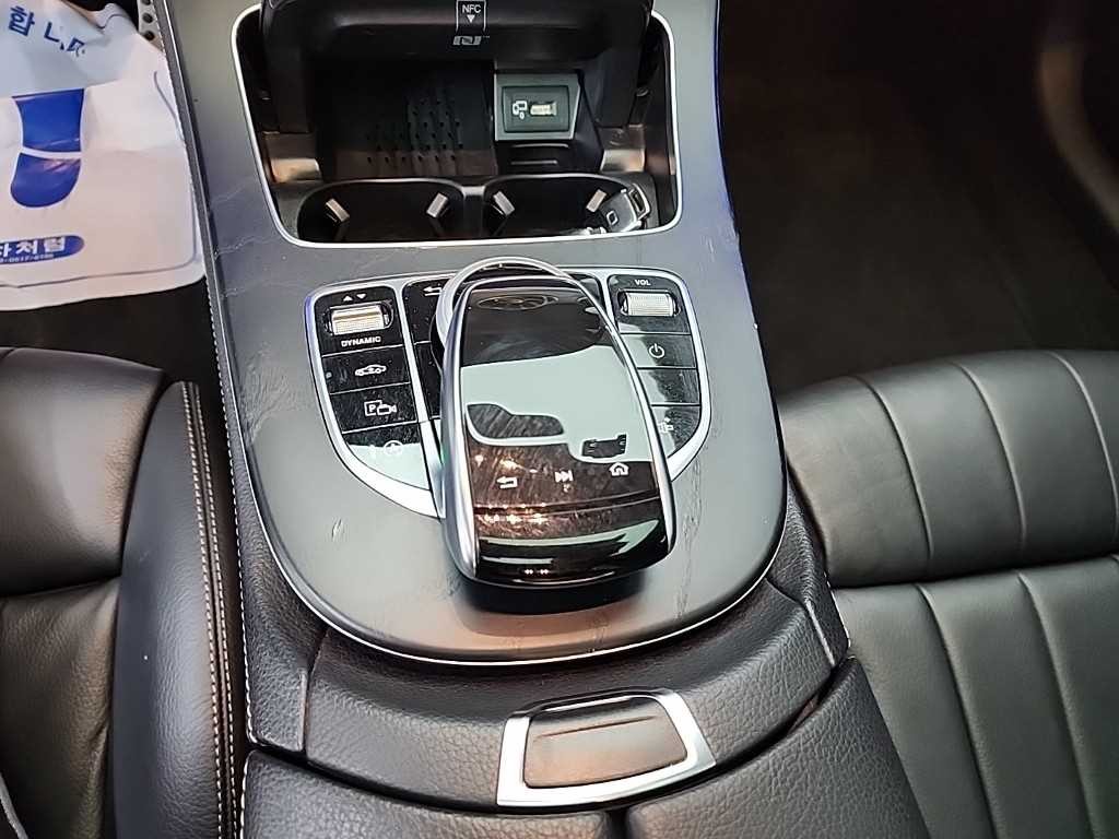 벤츠 E 클래스 E-클래스 W213 E220d 쿠페 이미지 16