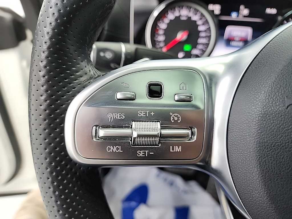 벤츠 E 클래스 E-클래스 W213 E220d 쿠페 이미지 18