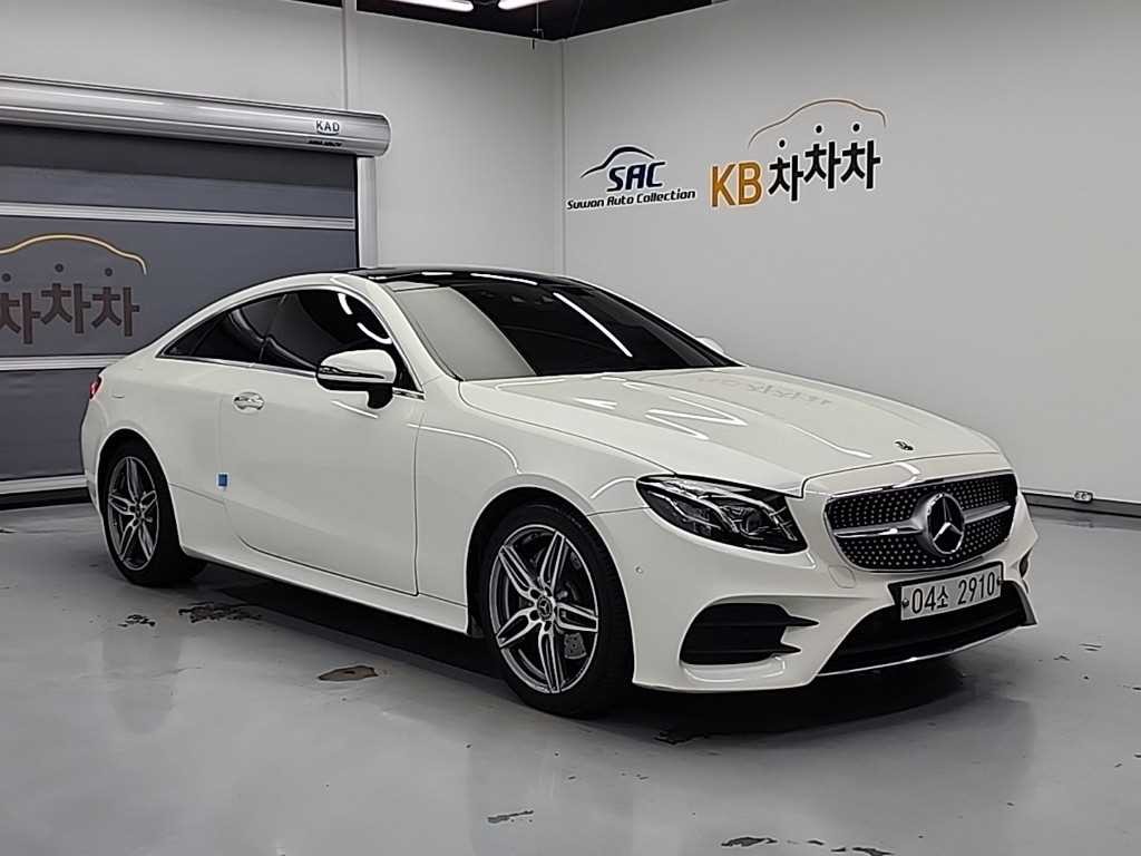벤츠 E 클래스 E-클래스 W213 E220d 쿠페 이미지 4