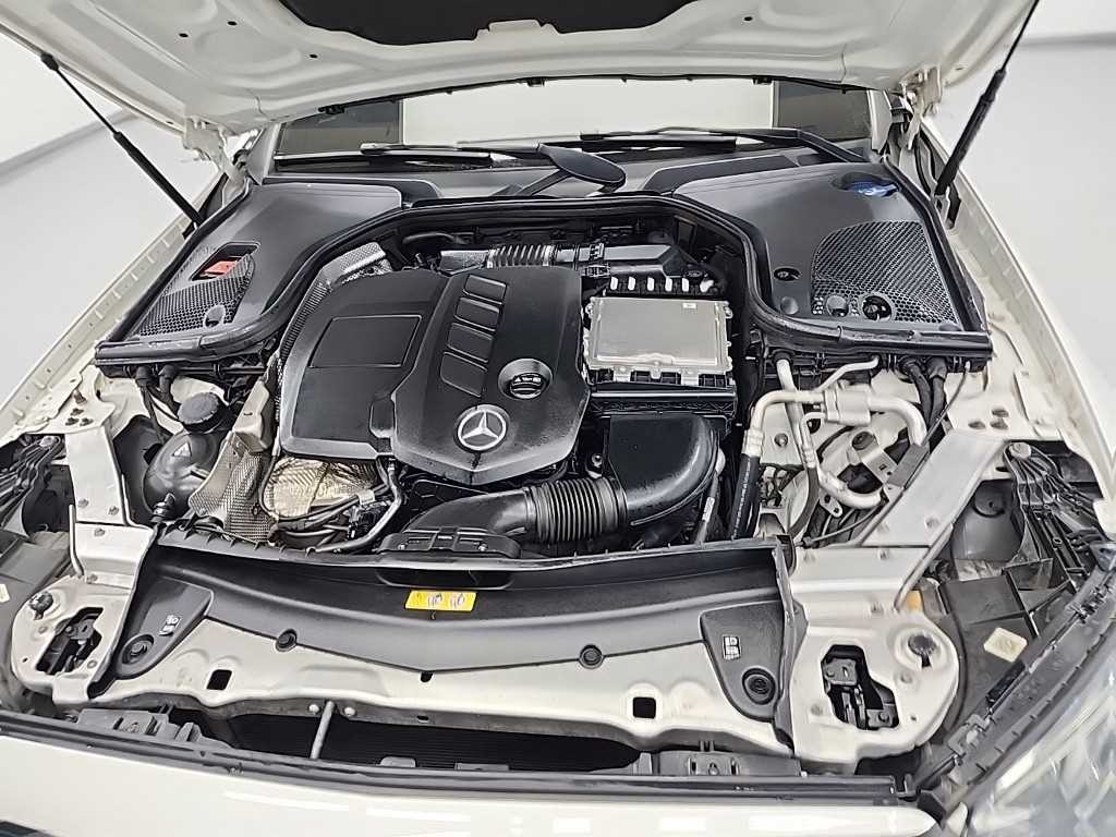 벤츠 E 클래스 E-클래스 W213 E220d 쿠페 이미지 5