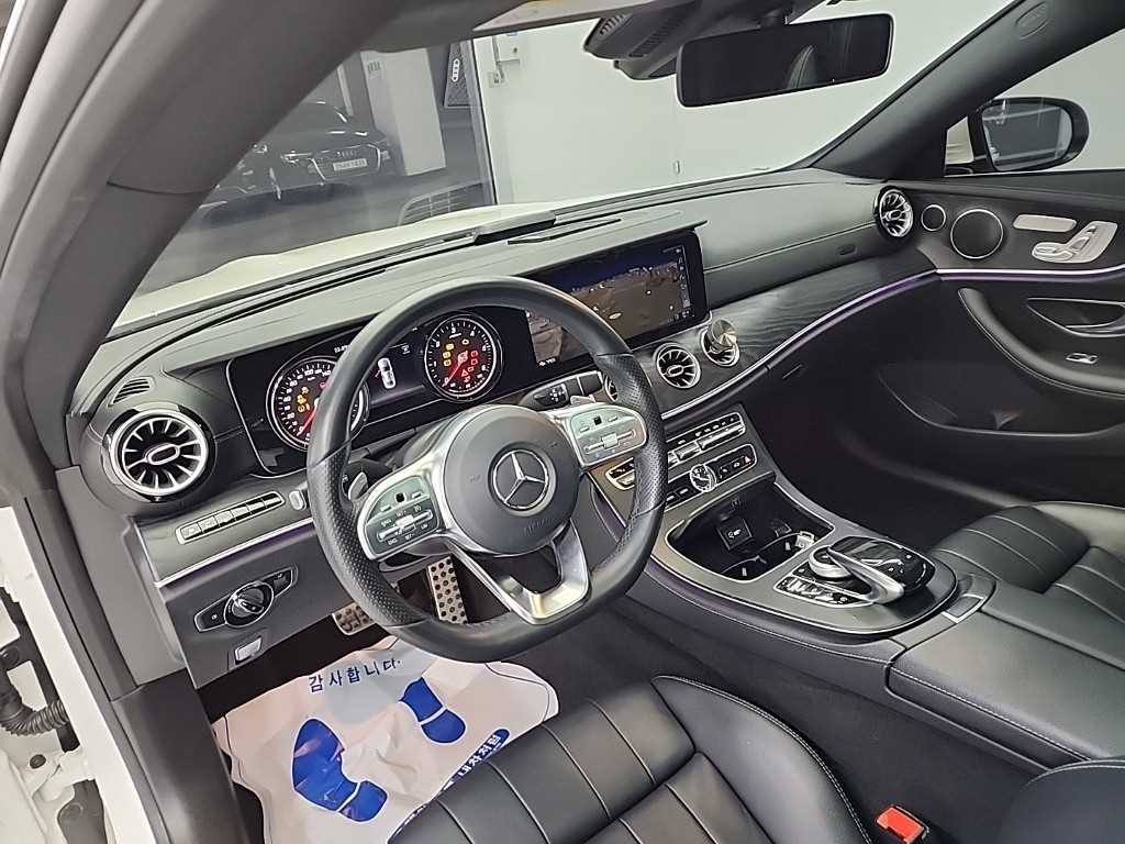 벤츠 E 클래스 E-클래스 W213 E220d 쿠페 이미지 7